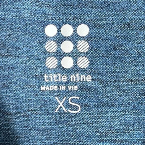 TITLE NINE Jewel Blue Long Raglan Sleeve Crewneck Shirt Kangaroo Pocket XS - Picture 2 of 6